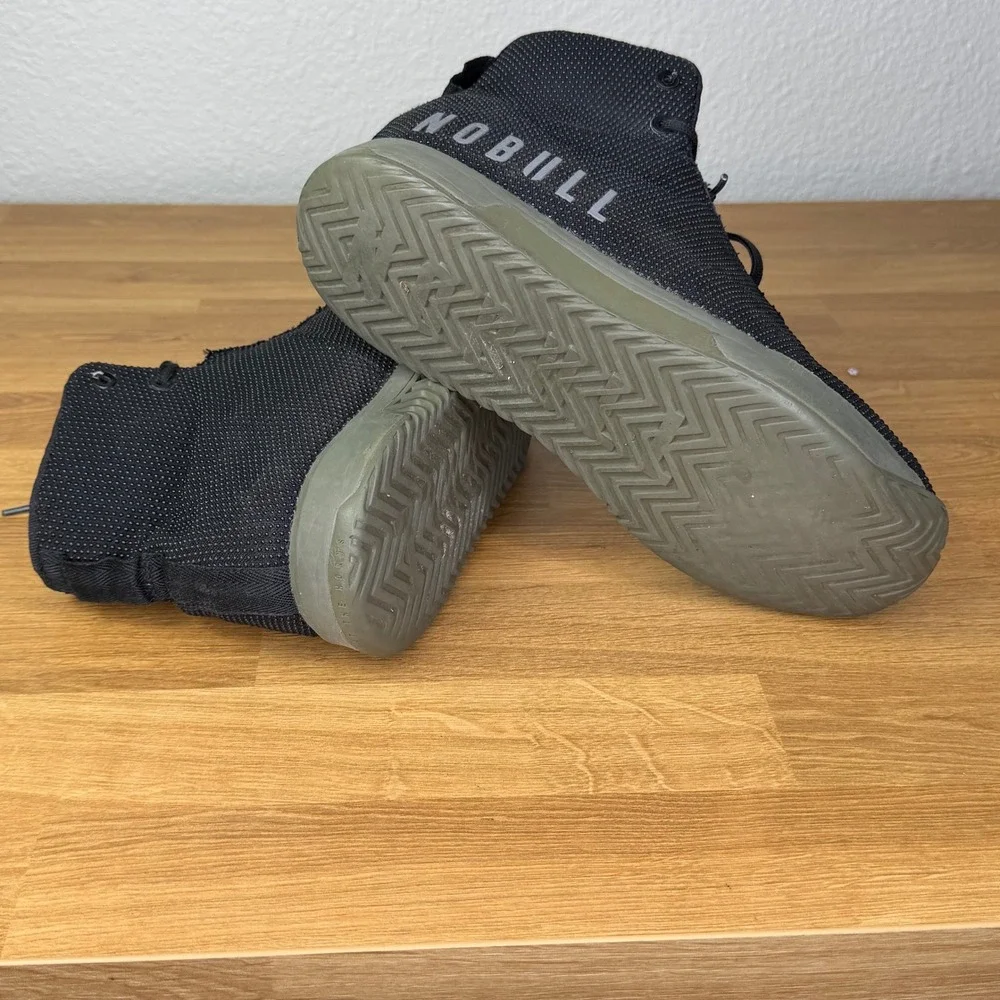 NOBULL High-Top Trainer‎ Black Gum Training Shoes Size 8